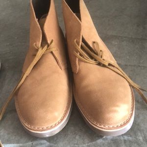 Clark’s Chukkas size 12